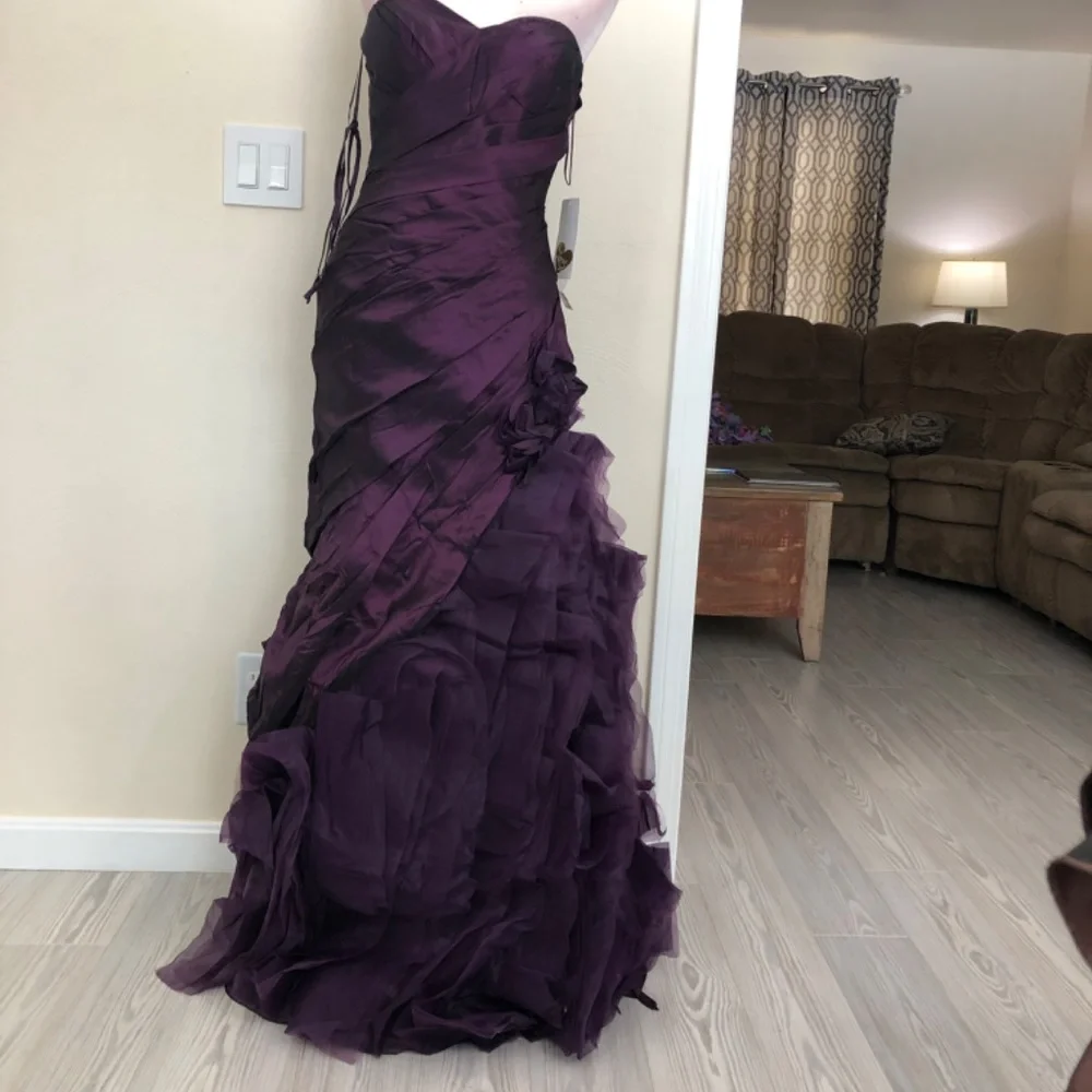 Eggplant Vertical Ruffles - Picture 9 of 14